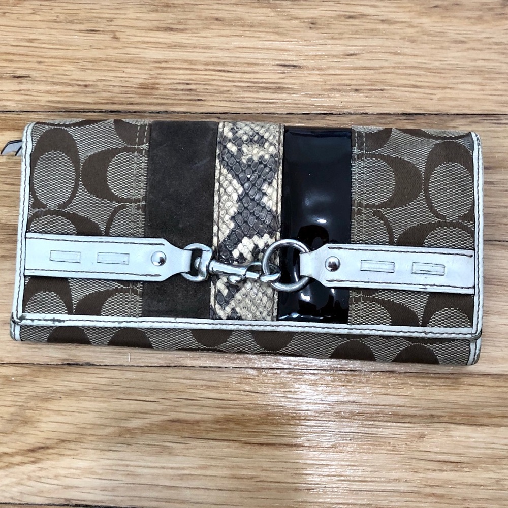 Coach classic wallet